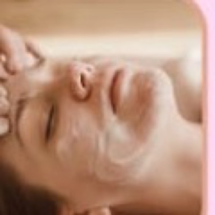 Perawatan wajah dengan masker